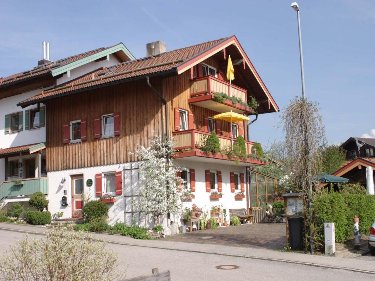 Апартаменты Haus Oberland Бад-Эндорф Экстерьер фото